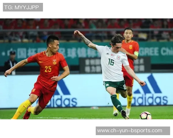 贺芬咸与里昂激战正酣比分揭晓引发球迷热议