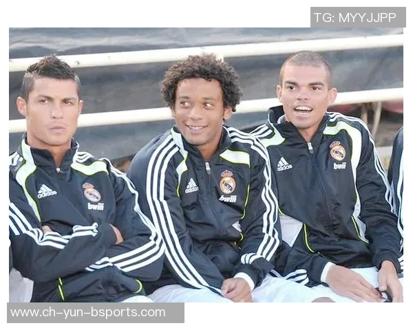 回顾那些年我们追逐的足球明星与他们的传奇瞬间